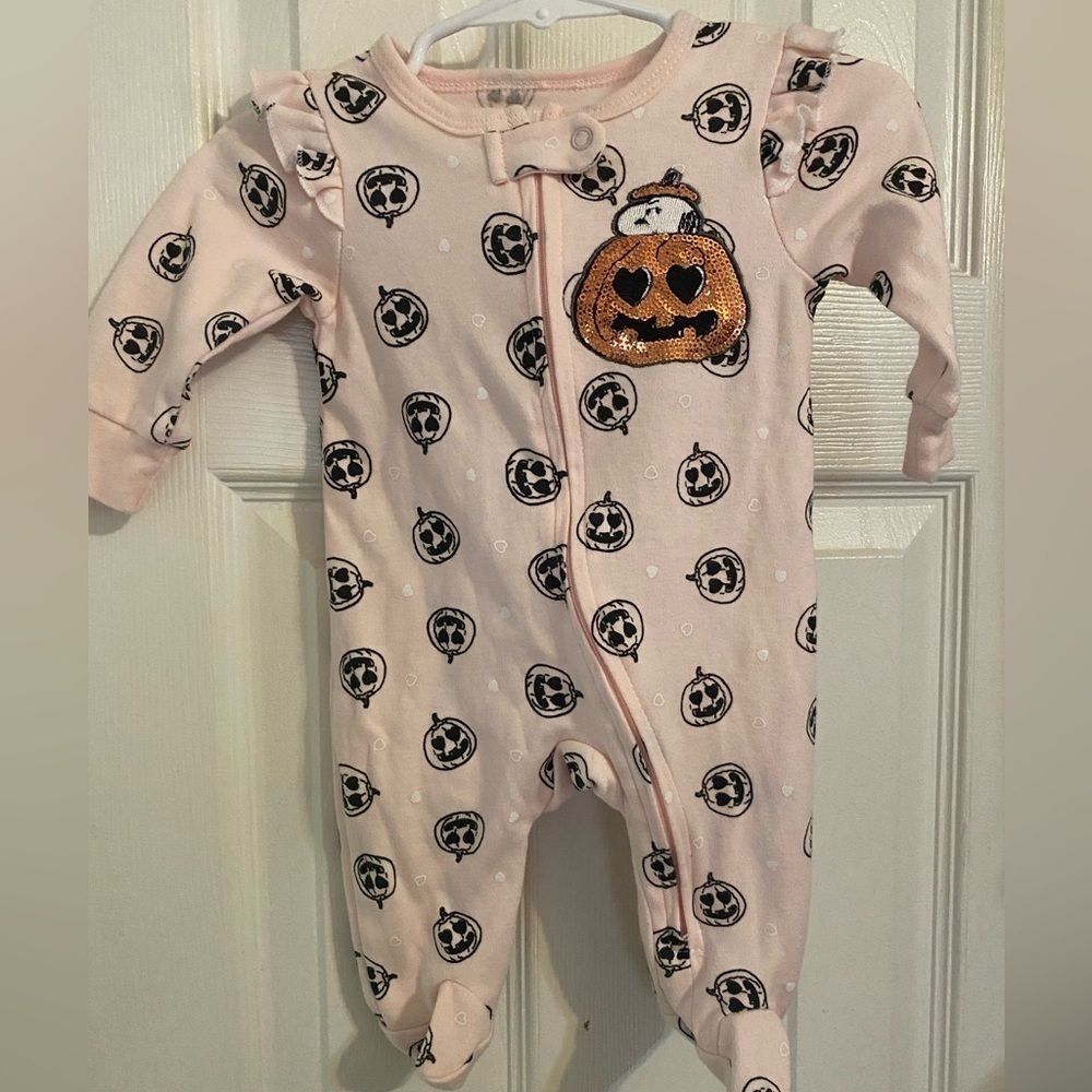 New Peanuts Snoopy Pumpkin Sleeper